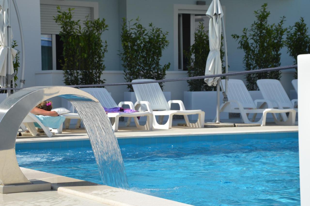 Case Vacanze Blue Bay Resort Roseto Degli Abruzzi Exterior photo