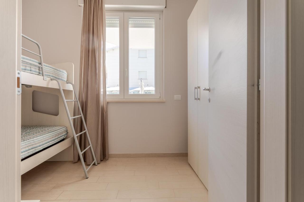 Case Vacanze Blue Bay Resort Roseto Degli Abruzzi Exterior photo