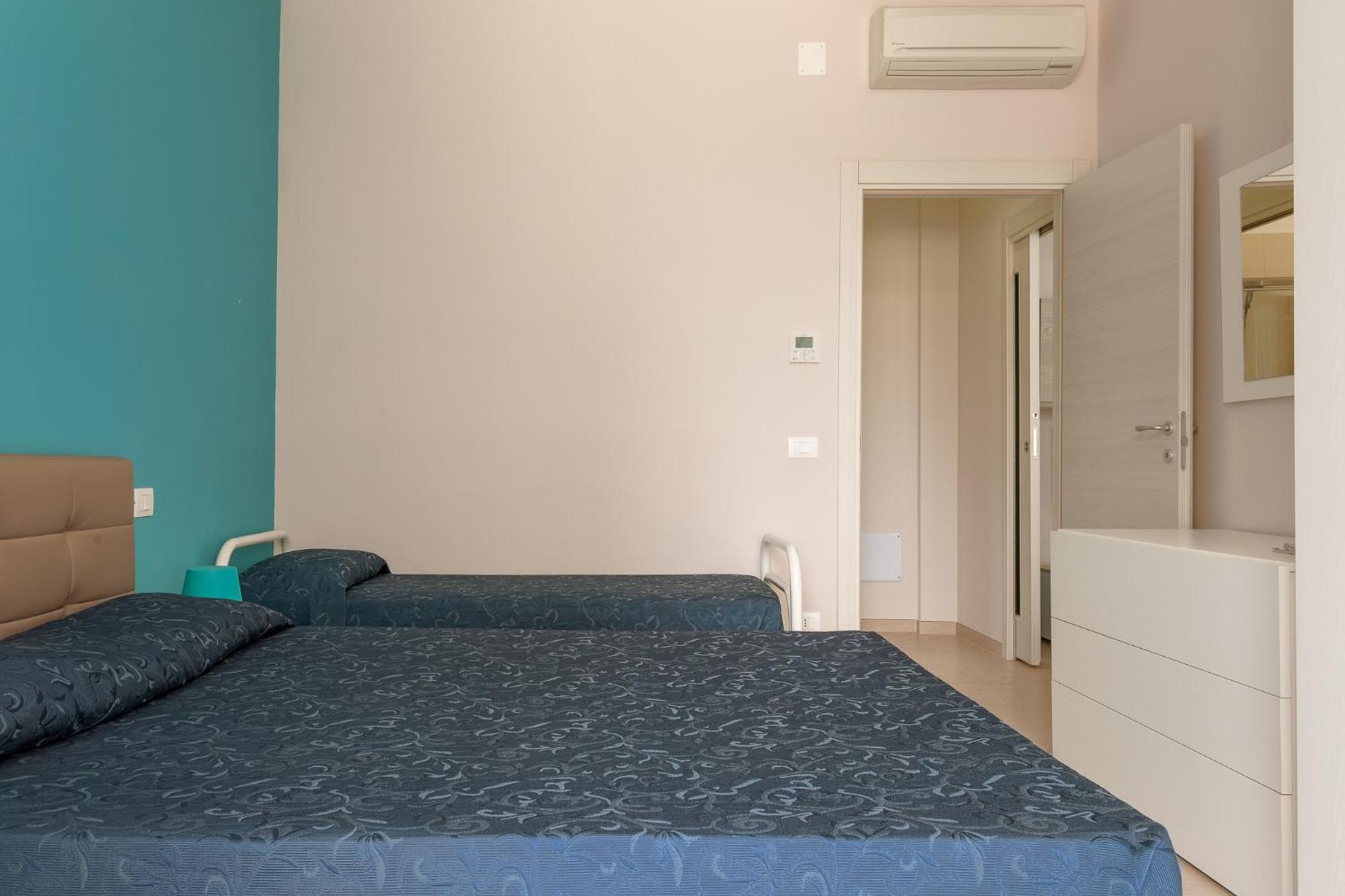 Case Vacanze Blue Bay Resort Roseto Degli Abruzzi Exterior photo