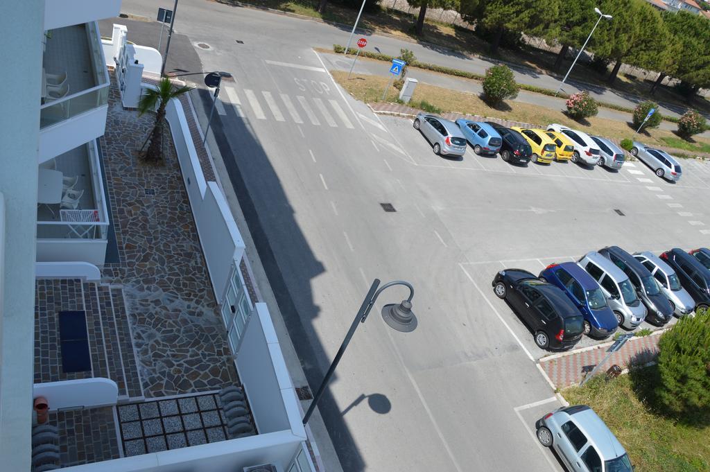 Case Vacanze Blue Bay Resort Roseto Degli Abruzzi Exterior photo