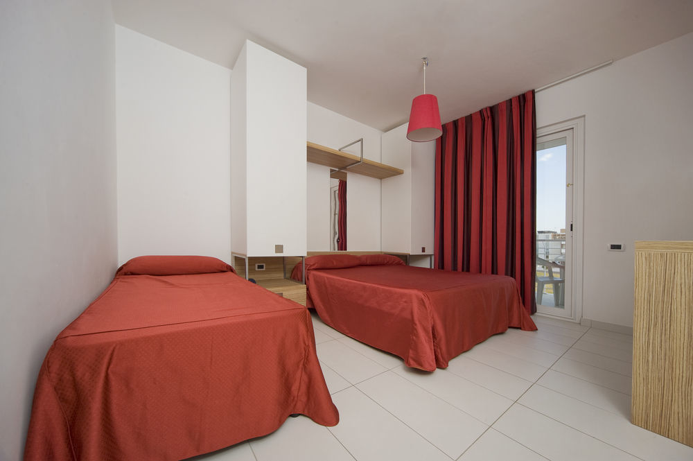 Case Vacanze Blue Bay Resort Roseto Degli Abruzzi Exterior photo